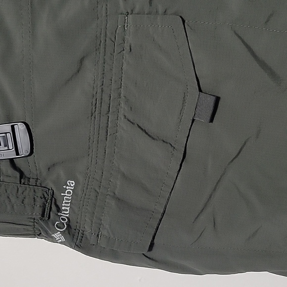 Columbia Omni Shade Men Size 34 Green Cargo Shorts Nylon Sun Protection 12" - Picture 3 of 6
